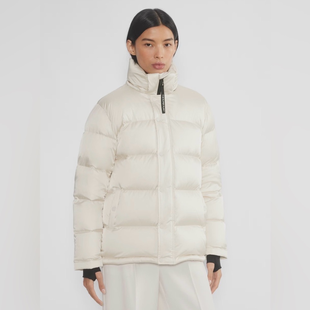 Aritzia The Super Puff - Satin Flex Jacket in Matte Pearl